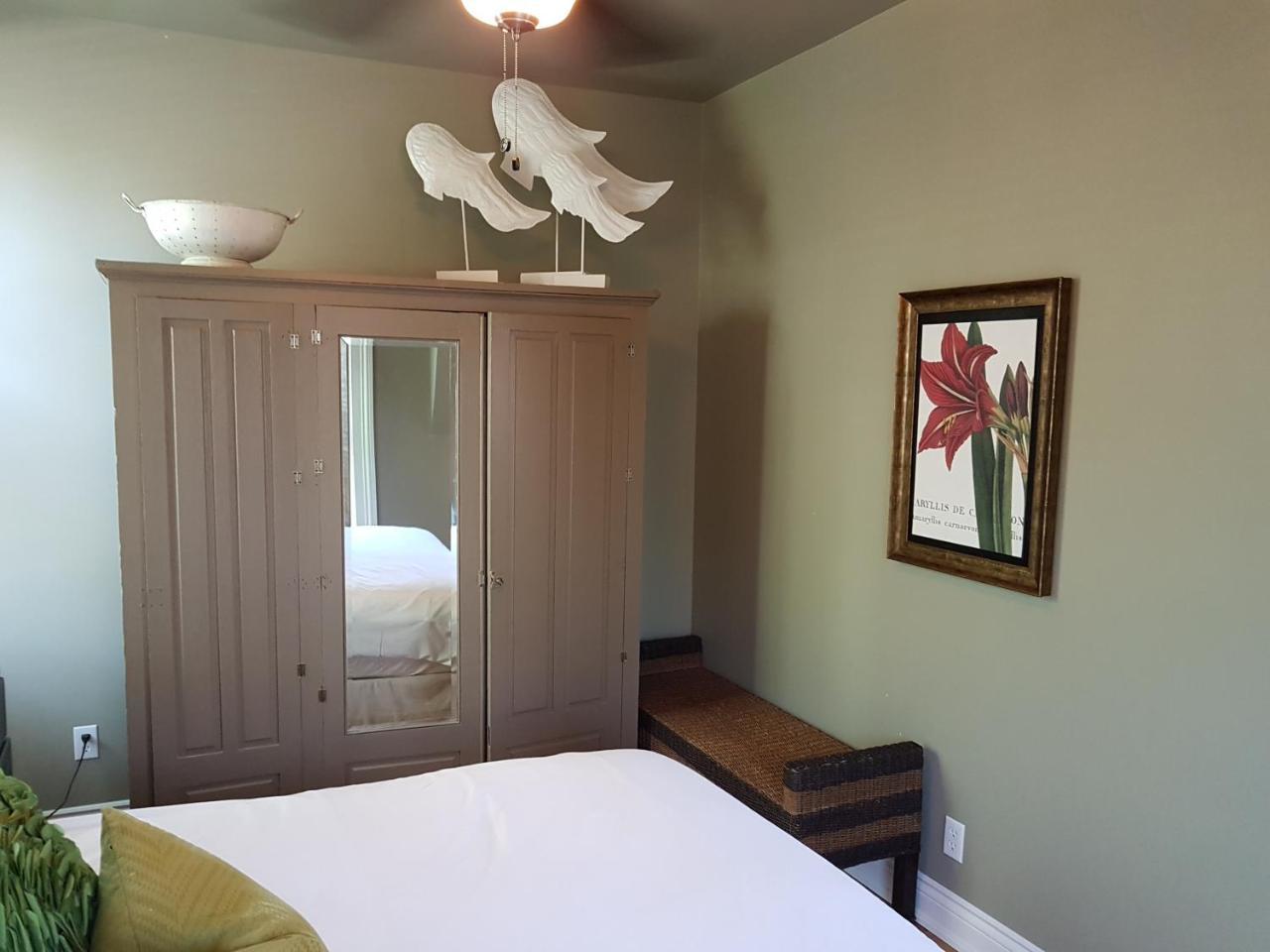 Hellemsfield Inn & Bed And Breakfast Kingsville Buitenkant foto